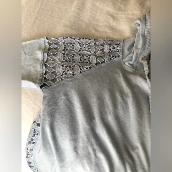 Donna Karan Hoodie - Picture 7 of 10